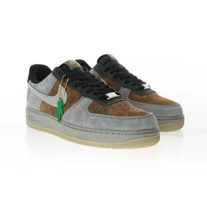 Nike Air Force 1 '07 Edizione Natale Grigio Scuro e Marrone