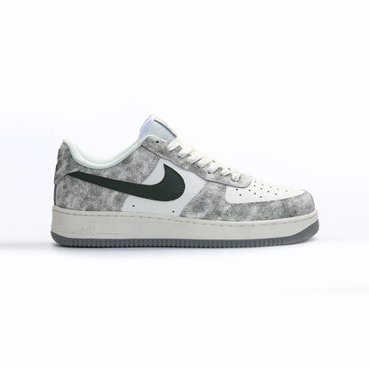 Nike Air Force 1 Low Grigio Marmorizzato con Swoosh Verde Militare