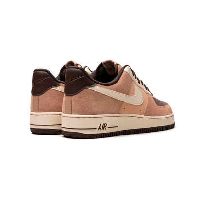 Nike Air Force 1 Low Marrone Cocco e Latte di Cocco in Pelle Scamosciata