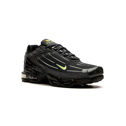 Nike Air Max Plus 3 Nero Volt Uomo Sneakers Moderne e Tecnologiche