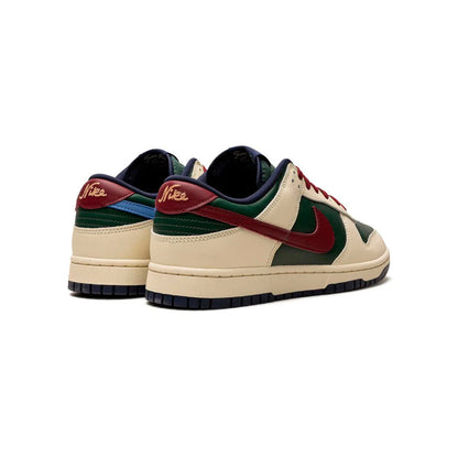 Nike Dunk Low SB Verde Rosso e Beige From Nike To You Uomo