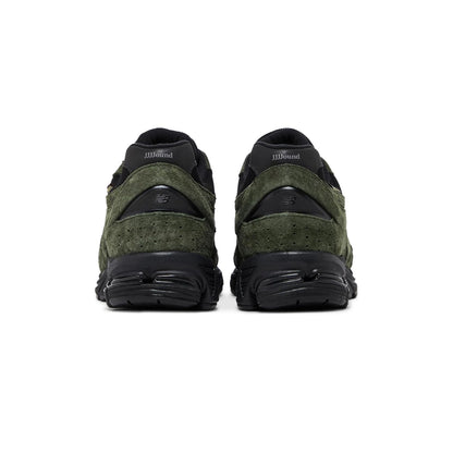 New Balance 2002R Scarpe Uomo Verde Scuro Suede Eleganti
