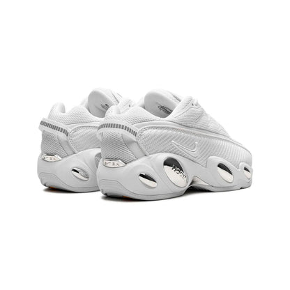 Nike NOCTA Glide Triple White Sneakers Uomo Stile Minimalista