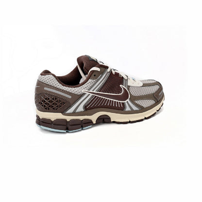 Sneakers Nike Air Zoom Vomero 5 Beige e Marroni - Stile Sportivo Uomo
