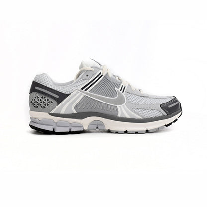 Nike Air Zoom Vomero 5 Grigio Chiaro e Nero Scarpe Running Uomo