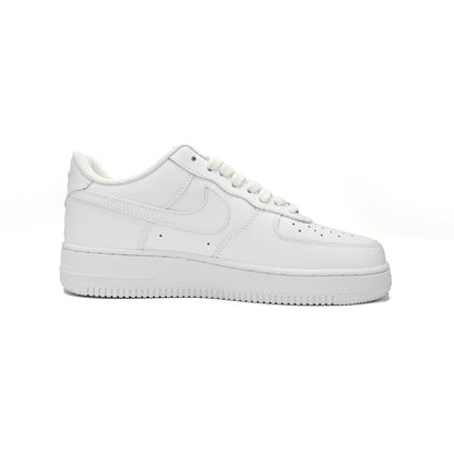 Nike Air Force 1 '07 Low Total White Pelle Iconica