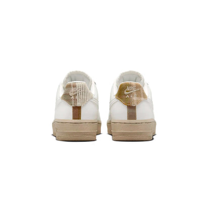 Nike Air Force 1 '07 Pelle Bianca Dettagli Brogue e Suola Beige